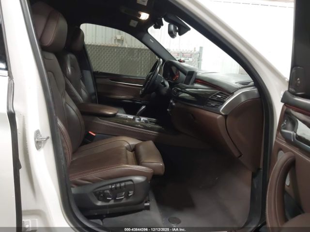 2017 BMW X5 5UXKR0C35H0X77630 Photo 4