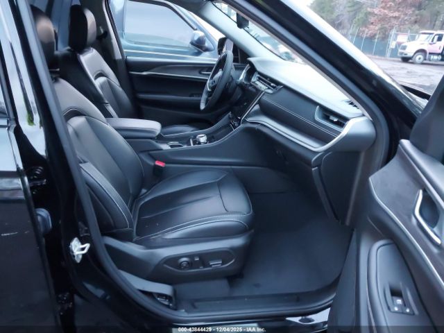 2023 JEEP GRAND CHEROKEE L 1C4RJJBG7P8890786 Photo 4