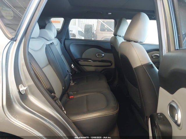 2014 KIA SOUL KNDJP3A52E7105875 Photo 7