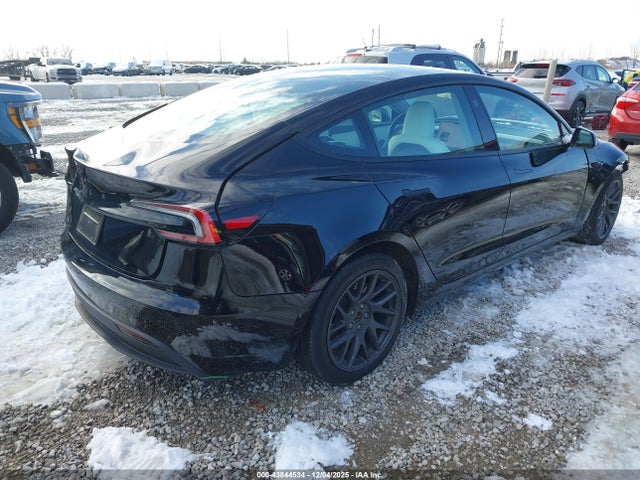 2025 TESLA MODEL 3 5YJ3E1EA3SF969396 Photo 3