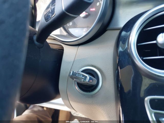 2017 MERCEDES-BENZ C 300 WDDWJ4KB4HF449371 Photo 10