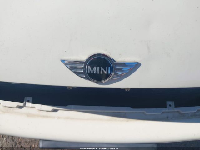 2012 MINI COOPER CLUBMAN WMWZF3C51CT190356 Photo 5