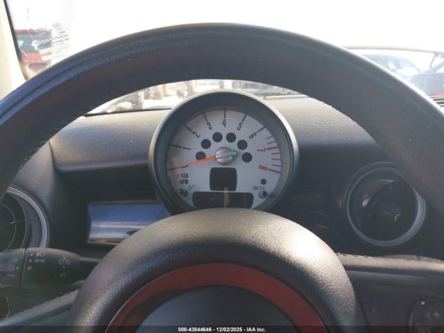 2012 MINI COOPER CLUBMAN WMWZF3C51CT190356 Photo 6