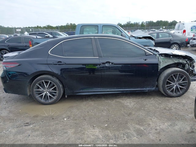 4T1T11AK7NU041138 Toyota CAMRY SE