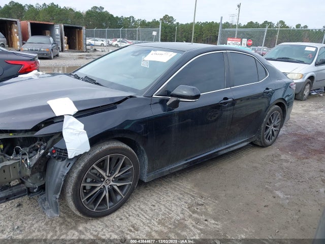 4T1T11AK7NU041138 Toyota CAMRY SE