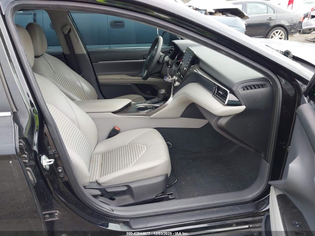 4T1T11AK7NU041138 Toyota CAMRY SE