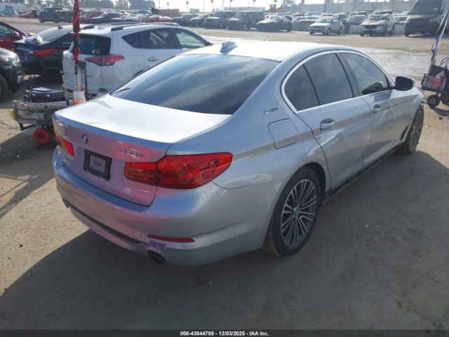2019 BMW 530E WBAJA9C59KB389805 Photo 3