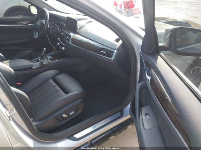 2019 BMW 530E WBAJA9C59KB389805 Photo 4