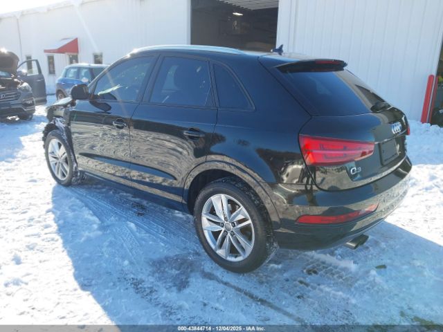 2017 AUDI Q3 WA1ECCFS2HR003409 Photo 2