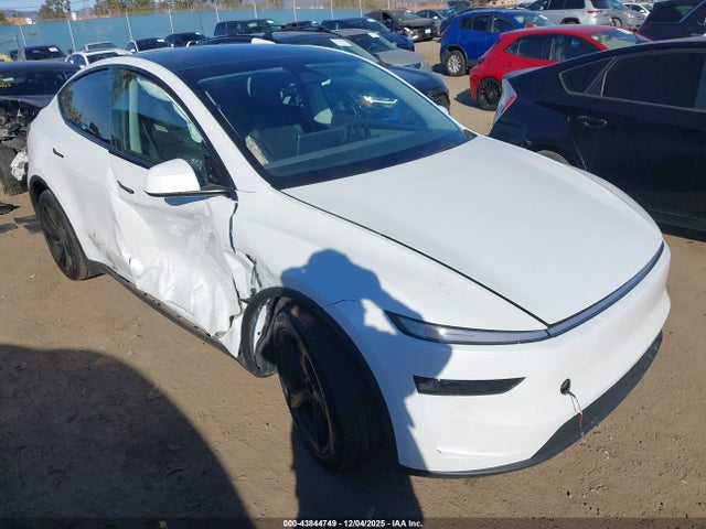 2026 TESLA MODEL Y 7SAYGDED7TA463244 Photo 0