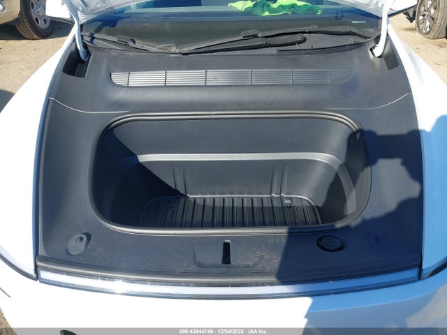 2026 TESLA MODEL Y 7SAYGDED7TA463244 Photo 9