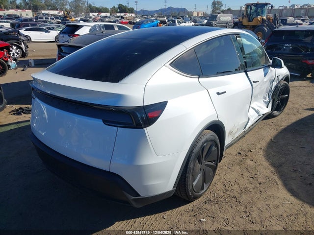 2026 TESLA MODEL Y 7SAYGDED7TA463244 Photo 3