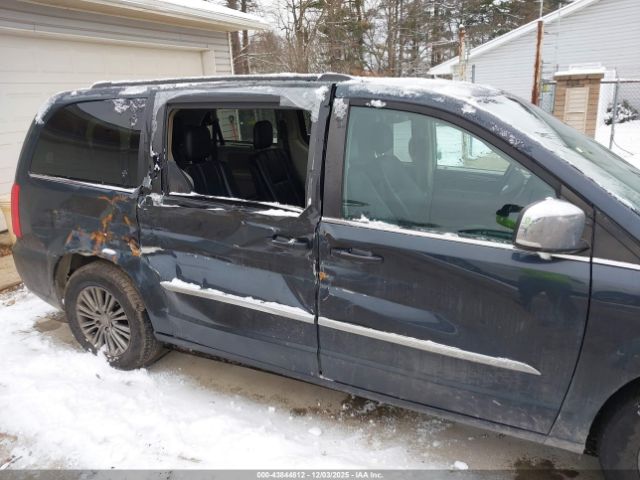 2014 CHRYSLER TOWN & COUNTRY 2C4RC1CG7ER192107 Photo 5