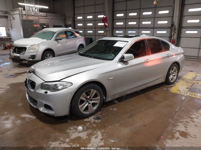 2013 BMW 528I WBAXH5C57DD113256 Photo 1