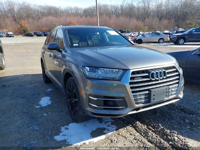 2017 AUDI Q7 WA1LAAF72HD027073 Photo 0