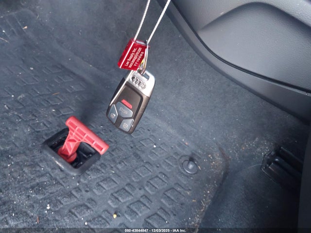 2017 AUDI Q7 WA1LAAF72HD027073 Photo 10