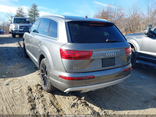 2017 AUDI Q7 WA1LAAF72HD027073 Photo 2
