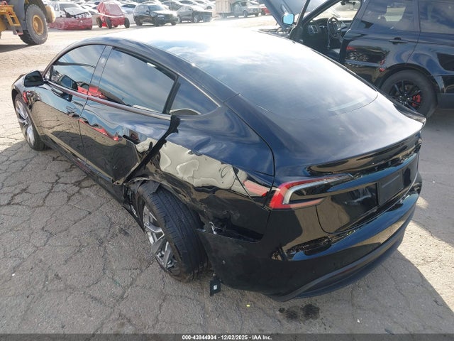 2025 TESLA MODEL 3 5YJ3E1EA1SF910539 Photo 2