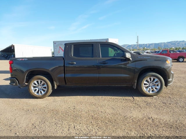 1GCPYBEK3MZ396262 Chevrolet Silverado 1500 4wd Short Bed Custom