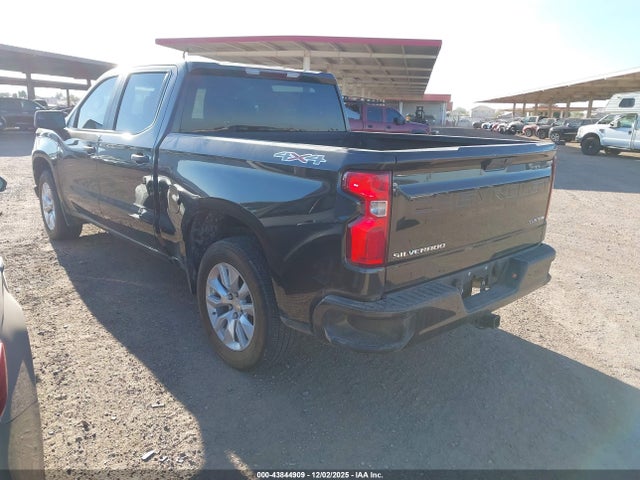 1GCPYBEK3MZ396262 Chevrolet Silverado 1500 4wd Short Bed Custom