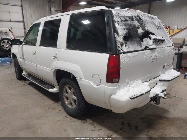 1999 CADILLAC ESCALADE 1GYEK13RXXR415861 Photo 2