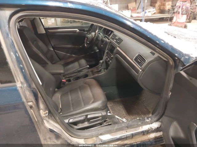 2018 VOLKSWAGEN PASSAT 1VWAA7A32JC011789 Photo 4