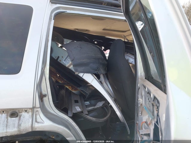 2004 JEEP LIBERTY 1J4GL38K24W141758 Photo 7