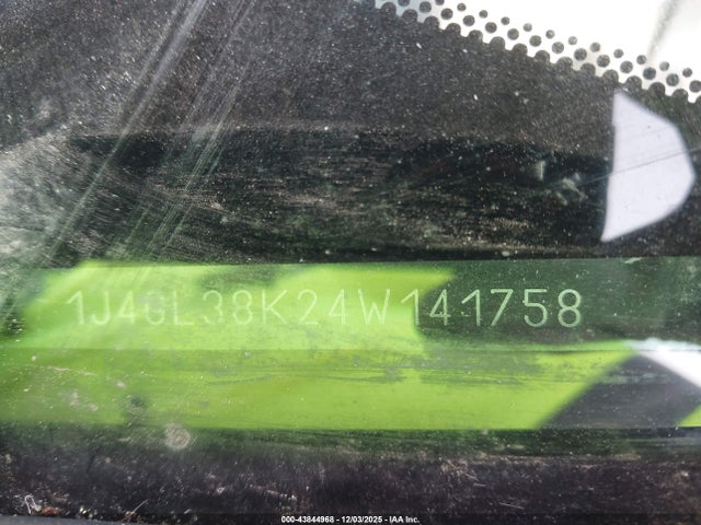 2004 JEEP LIBERTY 1J4GL38K24W141758 Photo 8