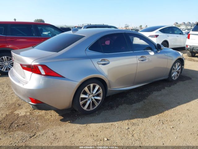 2016 LEXUS IS 200T JTHBA1D24G5026054 Photo 3