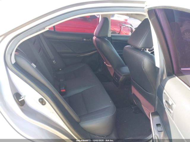 2016 LEXUS IS 200T JTHBA1D24G5026054 Photo 7