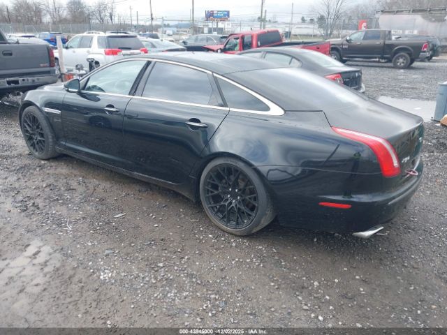 2011 JAGUAR XJ SAJWA2GB2BLV15224 Photo 2