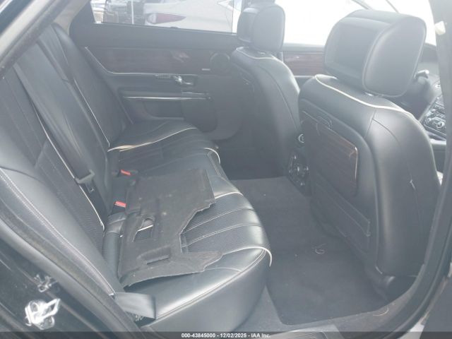 2011 JAGUAR XJ SAJWA2GB2BLV15224 Photo 7