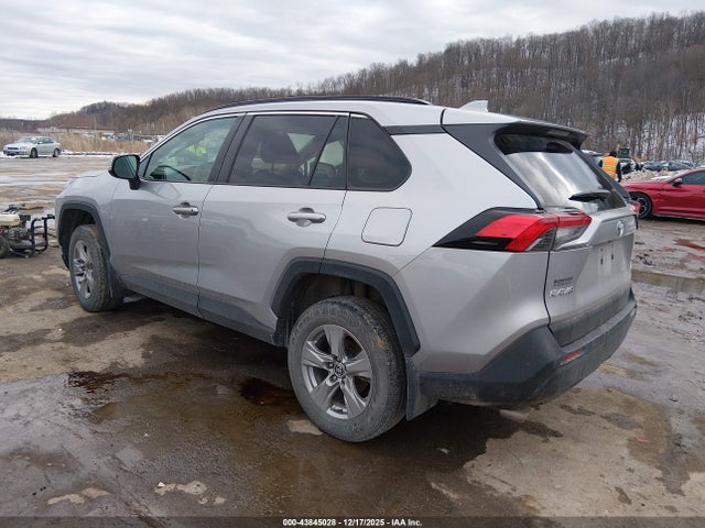 2023 TOYOTA RAV4 2T3P1RFV6PC366345 Photo 2