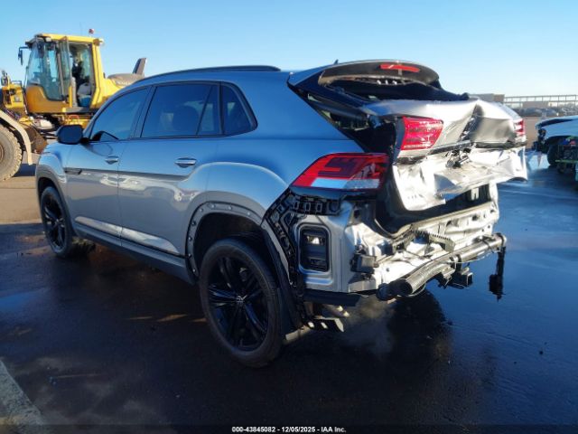 2023 VOLKSWAGEN ATLAS CROSS SPORT 1V2SE2CA8PC215028 Photo 2