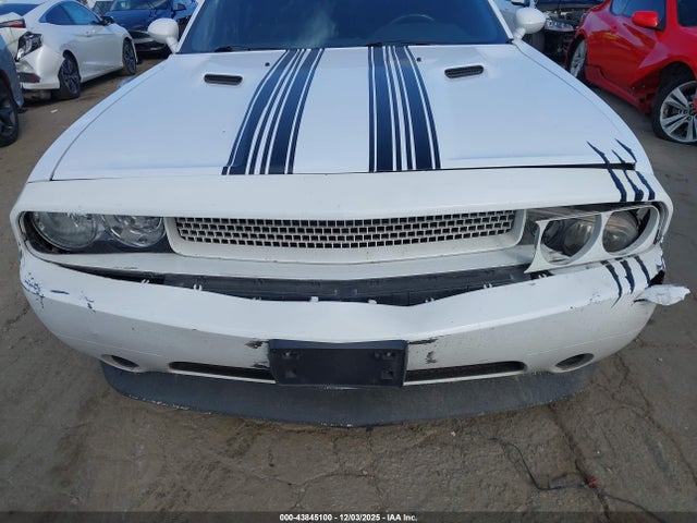 2013 DODGE CHALLENGER 2C3CDYAG9DH704666 Photo 5