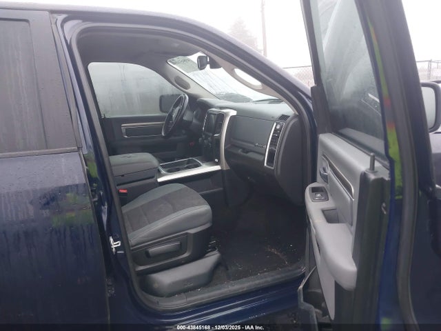 43845168 :رقم المزاد ، 1C6RR7LG8HS870455 vin ، 2017 Ram 1500 مزاد بيع