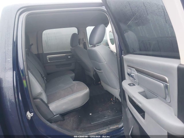 43845168 :رقم المزاد ، 1C6RR7LG8HS870455 vin ، 2017 Ram 1500 مزاد بيع