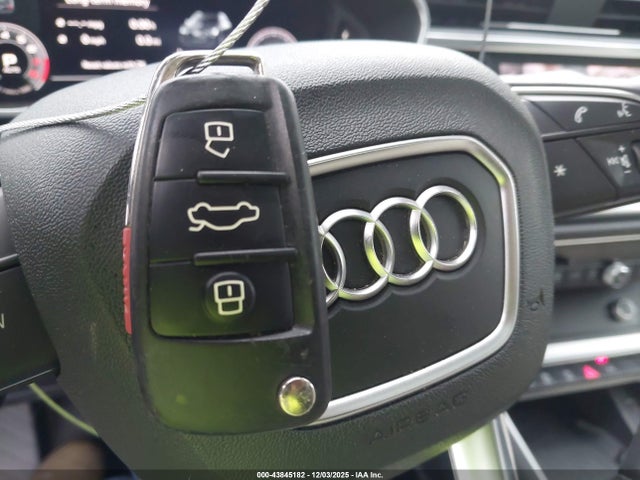 2020 AUDI Q3 WA1EECF31L1006862 Photo 10