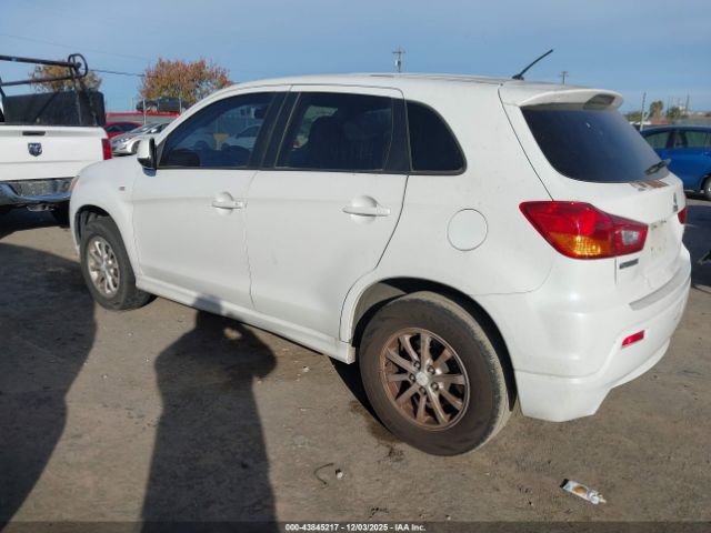2011 MITSUBISHI OUTLANDER SPORT JA4AP3AU3BZ010582 Photo 2
