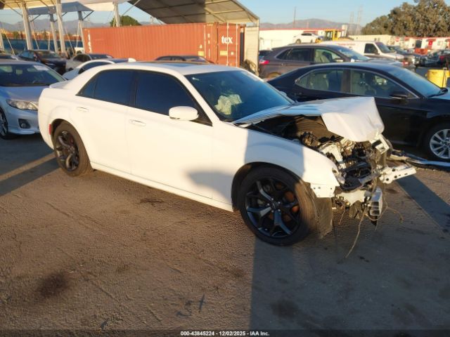 2022 CHRYSLER 300 2C3CCABTXNH120901