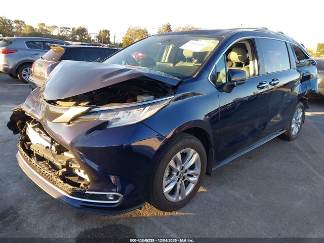 5TDZSKFC7PS103549 Toyota Sienna Limited