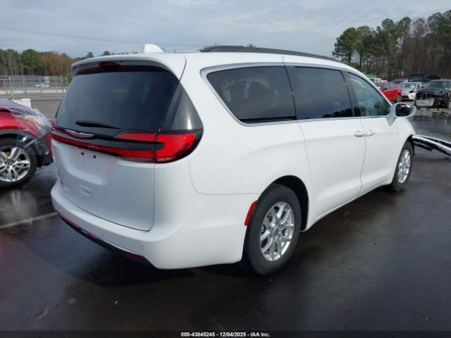 2022 CHRYSLER PACIFICA 2C4RC1BG7NR132488 Photo 3