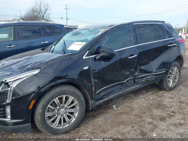2017 CADILLAC XT5 1GYKNDRS3HZ268967 Photo 5