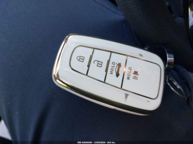 2022 TOYOTA PRIUS JTDKAMFU9N3168474 Photo 10