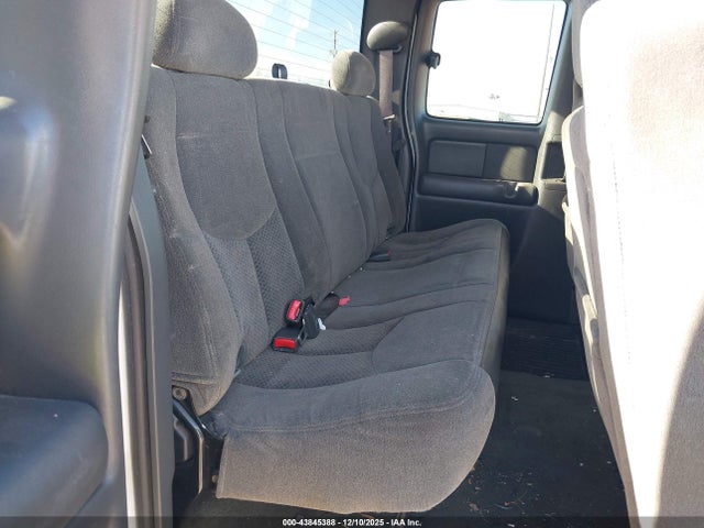 43845388 :رقم المزاد ، 1GCEK19B65E121703 vin ، 2005 Chevrolet Silverado 1500 Z71 مزاد بيع