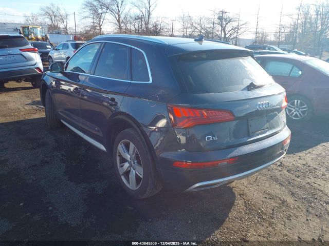 2019 AUDI Q5 WA1BNAFY5K2078577 Photo 2