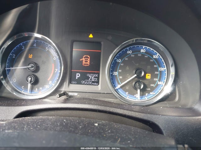 2019 TOYOTA COROLLA 2T1BURHE6KC167697 Photo 6