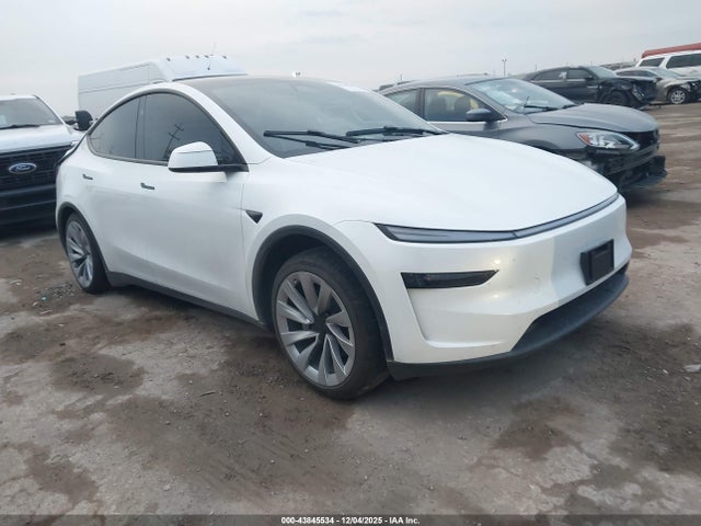 2026 TESLA MODEL Y 7SAYGDEE4TA397325 Photo 0