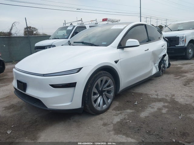 2026 TESLA MODEL Y 7SAYGDEE4TA397325 Photo 1