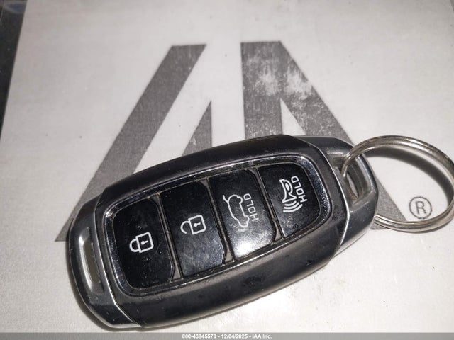 2019 HYUNDAI KONA KM8K5CA5XKU265442 Photo 10